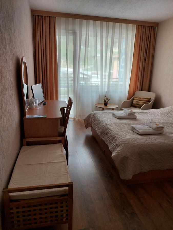 Хотел Лагуна Dospat Exterior foto